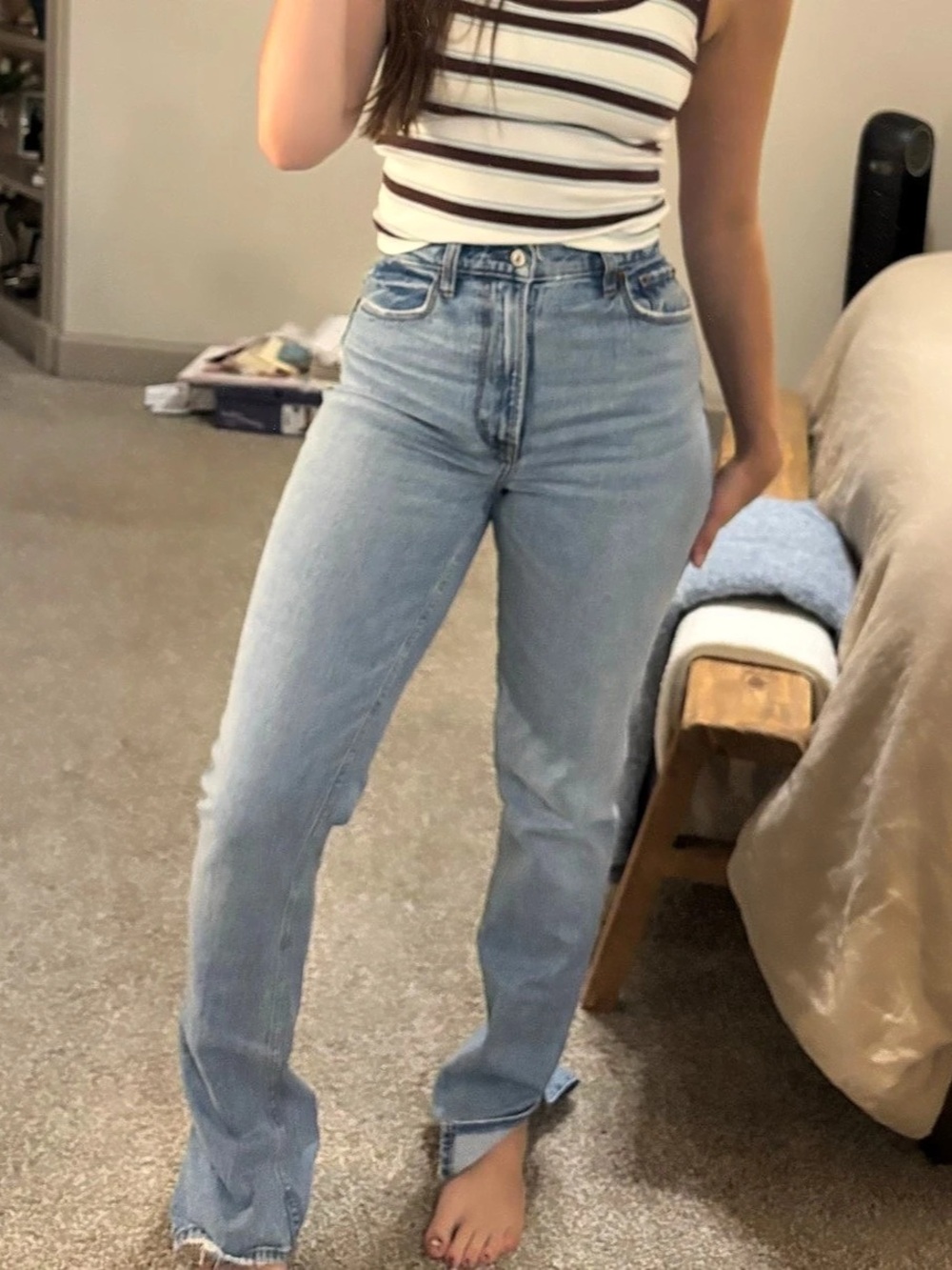 Abercrombie & Fitch Ultra High Rise 90s Straight Split-Hem Jean Straight Leg